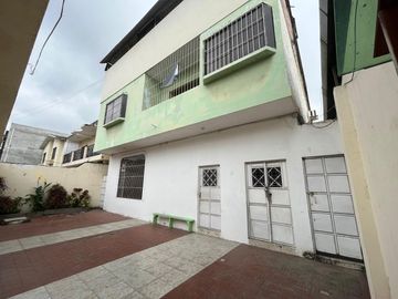 Edificio en Venta Precio de Oportunidad Cdla Comegua norte Guayaquil, GabR