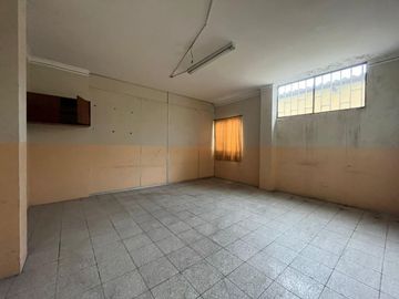 Edificio en Venta Precio de Oportunidad Cdla Comegua norte Guayaquil, GabR