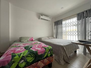 Casa en Alquiler Amoblada Punta Blanca entrada 5 Santa Elena GabR