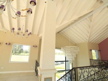 Casa a estrenar en venta en Chateau Pilar