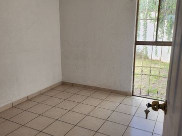 Casa en Venta en fraccionamiento Real de Santa Clara con rec en PB