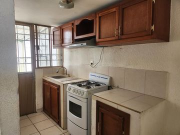 Casa en Venta en fraccionamiento Real de Santa Clara con rec en PB