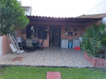 Casa en VENTA en Col. Francisco I Madero, Monterrey, Nuevo León.