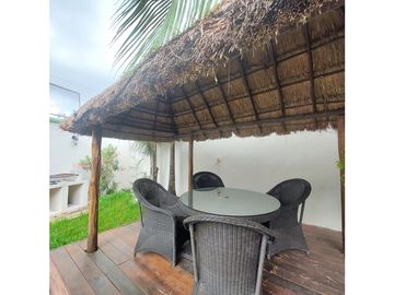 Hermosa Casa con Departamento Independiente en lamos, Cancún
