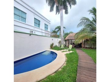 Hermosa Casa con Departamento Independiente en lamos, Cancún