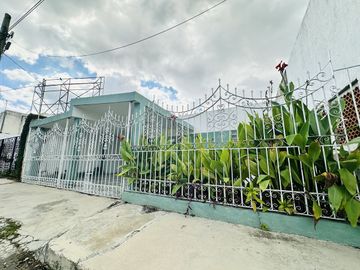 CASA EN VENTA EN LA ALEMAN