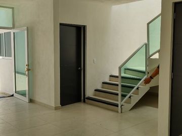 CASA EN VENTA CON BUENA UBICACIÓN