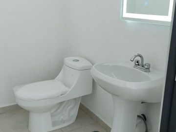 CASA EN VENTA CON BUENA UBICACIÓN