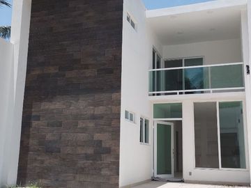 CASA EN VENTA CON BUENA UBICACIÓN