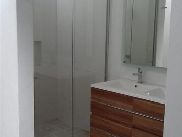 Hermosa Residencia en Pedregal de Vista Hermosa, Sótano, 3 Recamaras, Cto Serv.