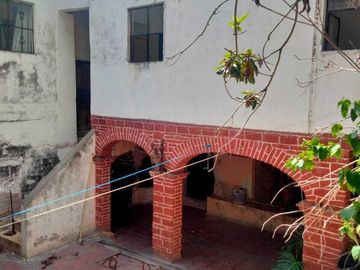 Casa para Remodelar en el Centro de San Miguel: A 13 minutos de la Parroquia