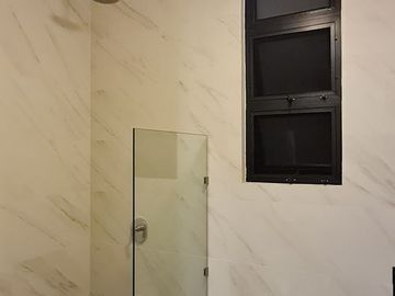 Residencia en ESQUINA 4 Recamaras y Alberca en Mérida