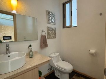 Casa en Venta, Lomas de Valle Escondido, 5 Recamaras