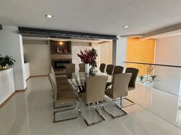 Casa en Venta, Lomas de Valle Escondido, 5 Recamaras
