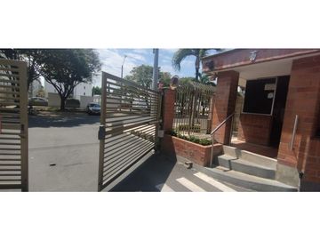 VENTA CASA 3 NIVELES  EN CONDOMINIO