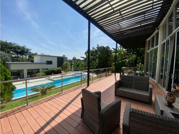 VENTA EXCELENTE CASA CONDOMINIO VIA AL AEROPUERTO