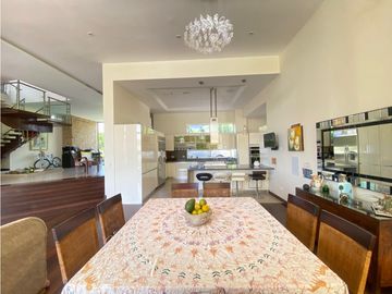 VENTA EXCELENTE CASA CONDOMINIO VIA AL AEROPUERTO