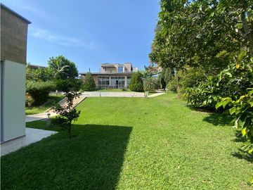 VENTA EXCELENTE CASA CONDOMINIO VIA AL AEROPUERTO