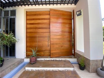 VENTA EXCELENTE CASA CONDOMINIO VIA AL AEROPUERTO