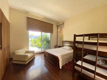 VENTA EXCELENTE CASA CONDOMINIO VIA AL AEROPUERTO