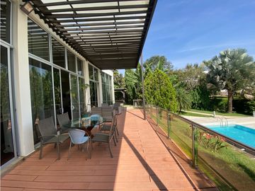VENTA EXCELENTE CASA CONDOMINIO VIA AL AEROPUERTO