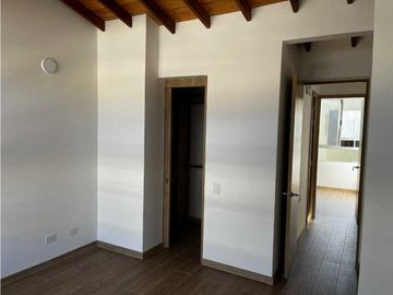 Linda casa para estrenar en la Ceja - Antioquia