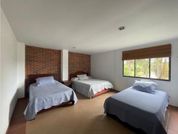 SE VENDE CASA  EN EL MUNICIPIO DE  FUSAGASUGA