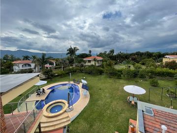 SE VENDE CASA  EN EL MUNICIPIO DE  FUSAGASUGA
