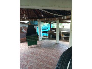 VENTA DE FINCA EN EL QUEREMAL/VALLE