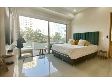 Venta de Lujoso Apartamento, Playa Salguero.