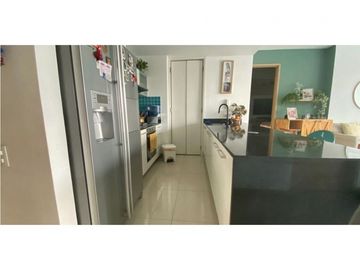 Venta de Lujoso Apartamento, Playa Salguero.