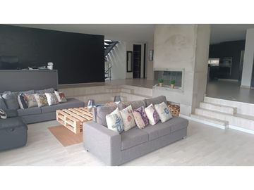Arriendo Casa Campestre, Alto de las Palmas, Envigado, Antioquia