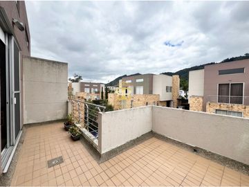 SE VENDE HERMOSA CASA EN CHIA VEREDA FONQUETA