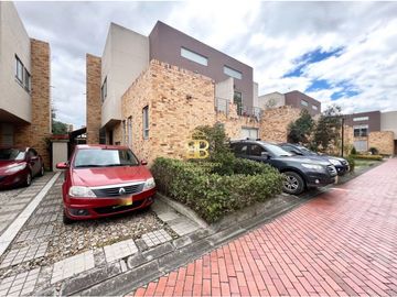 SE VENDE HERMOSA CASA EN CHIA VEREDA FONQUETA