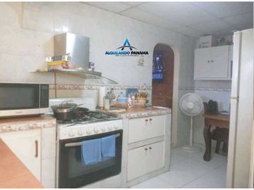 VENTA DE CASA EN LAS ACACIAS