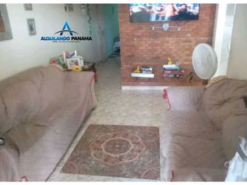 VENTA DE CASA EN LAS ACACIAS