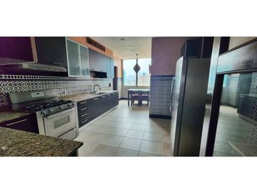 SE VENDE ELEGANTE APARTAMENTO EN PH PACIFIC POINT PUNTA PACIFICA