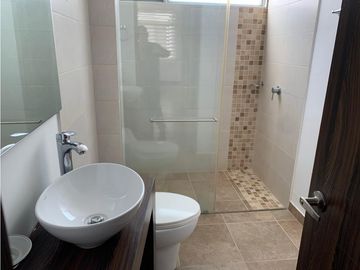Se Vende Apartamento Moderno y Amplio La Castellana