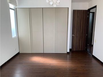 Se Vende Apartamento Moderno y Amplio La Castellana