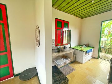 Venta de Finca Tipica Sembrada en Banano Aguacate Yuca Calarcá