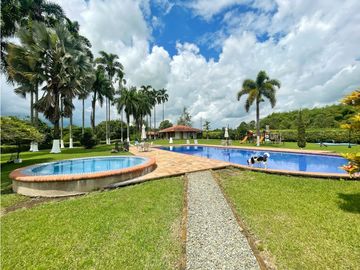 Finca Hotel En Venta Montenegro Quindio Vereda El Cuzco