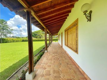 Finca Hotel En Venta Montenegro Quindio Vereda El Cuzco