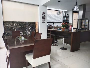 Venta imperdible: Casa de ensueño en Chía, Estilo inigualable