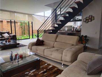 Venta imperdible: Casa de ensueño en Chía, Estilo inigualable