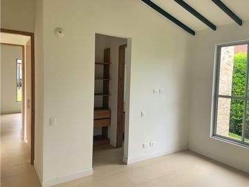 Se Vende Casa Campestre  En Condominio En El Caimo Armenia