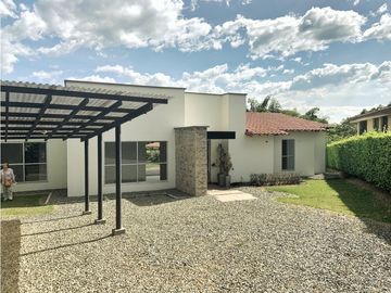 Se Vende Casa Campestre  En Condominio En El Caimo Armenia