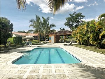 Se Vende Casa Campestre  En Condominio En El Caimo Armenia