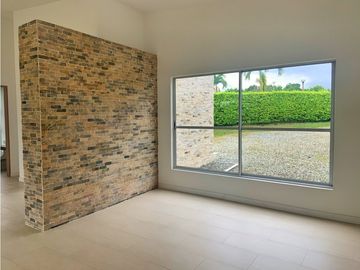 Se Vende Casa Campestre  En Condominio En El Caimo Armenia