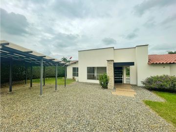 Se Vende Casa Campestre  En Condominio En El Caimo Armenia