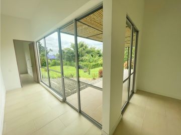 Se Vende Casa Campestre  En Condominio En El Caimo Armenia
